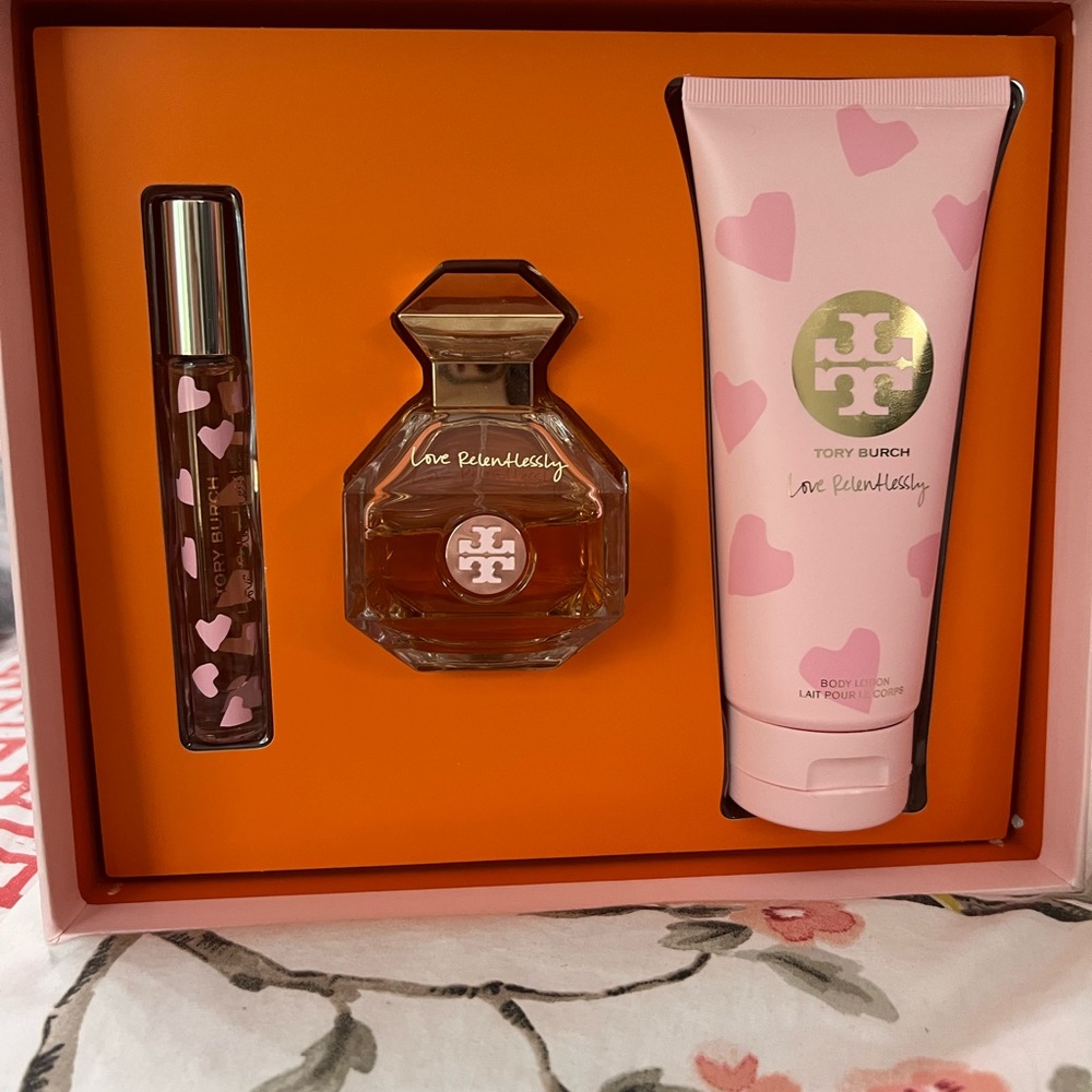 Tory Burch Pink and Orange Moisturizer & Body Oil Set